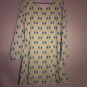 Charming Charlie 60’s Vibe Dress White and Green
